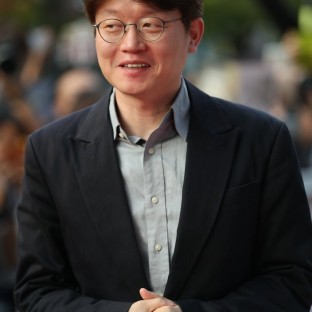 reżyser i scenarzysta Shin Yeon Shik