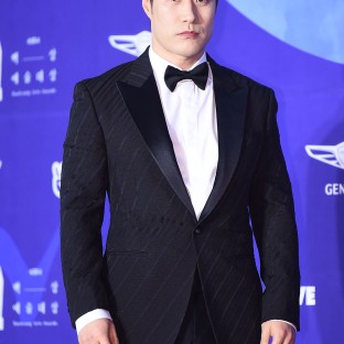 BAE SUNG WOO - nominowany za rolę drugoplanową