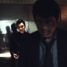 Joo Ji Hun w filmie "Asura: The City of Madness" (2016)